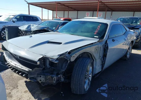 2021 Dodge Challenger Sxt Awd z USA, uszkodzony, nr VIN 2C3CDZGG6MH521660